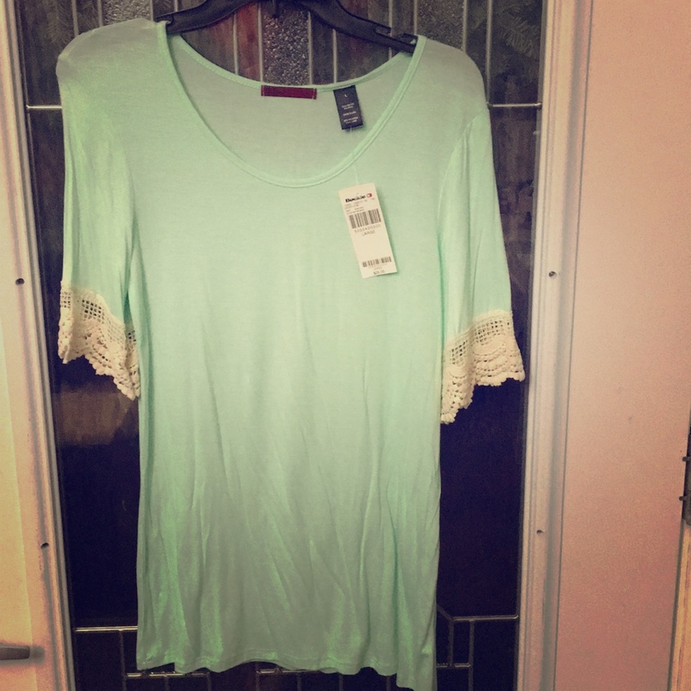 Crochet sleeve blouse